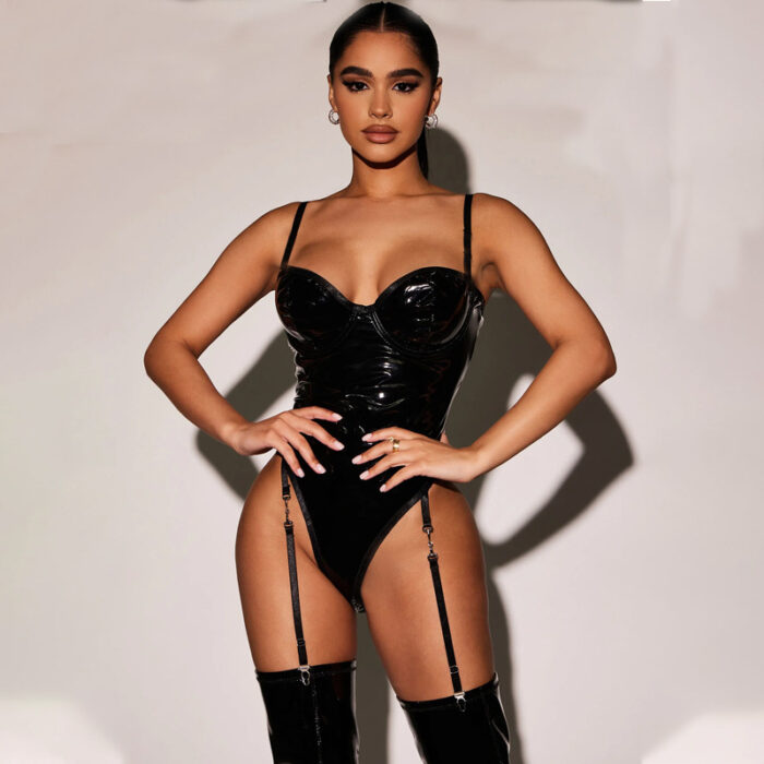 Body Vinilo Sensual con Liguero Catalina 8195